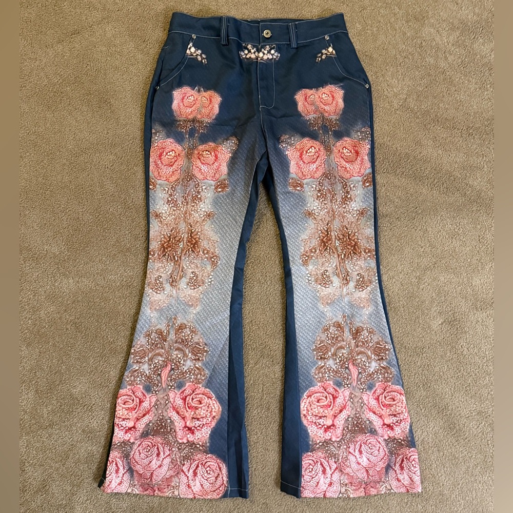 NWOT floral pants - Picture 2 of 5